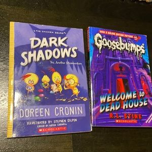 Book bundle , Dark Shadows and Goosebumps